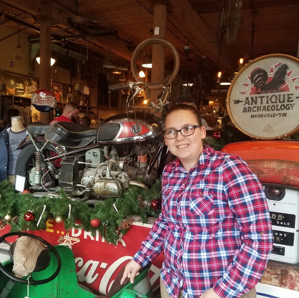 Meet your Posher, Hannah